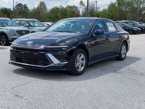 Certified 2026 Hyundai Sonata SE FWD image 3