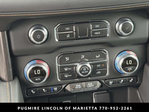 Used 2024 GMC Yukon AT4 w/ AT4 Premium Plus Package AWD/4WD image 33