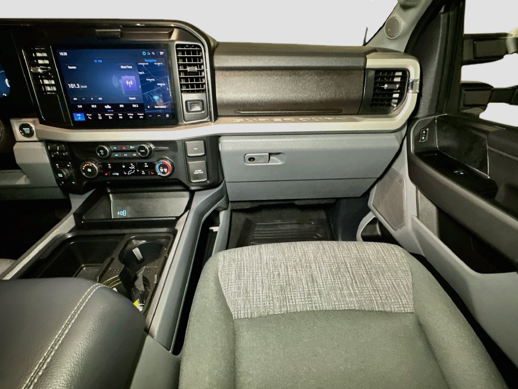 Certified 2026 Ford F350 XLT w/ XLT Premium Package AWD/4WD image 30
