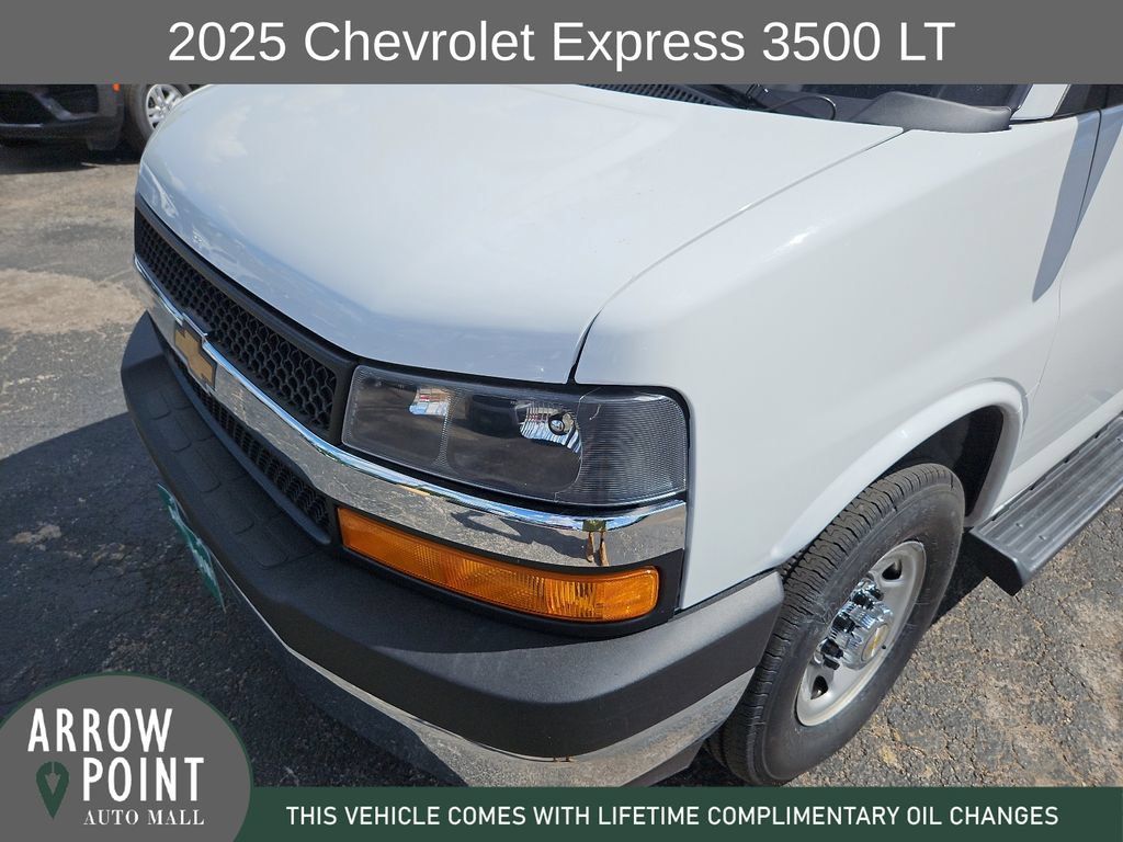 Used 2025 Chevrolet Express 3500 LT w/ LT Preferred Equipment Group RWD image 14