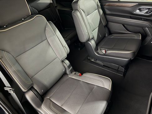 Used 2023 Chevrolet Tahoe Premier AWD/4WD image 44