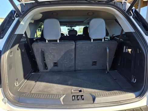 Used 2023 Ford Explorer XLT w/ Equipment Group 202A image 22