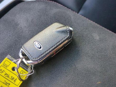 Used 2019 Kia Stinger GTS image 26