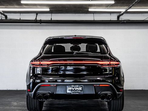 Used 2022 Porsche Macan S AWD/4WD image 4