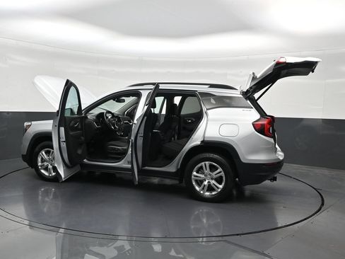 Used 2022 GMC Terrain SLE w/ Driver Convenience Package AWD/4WD image 34