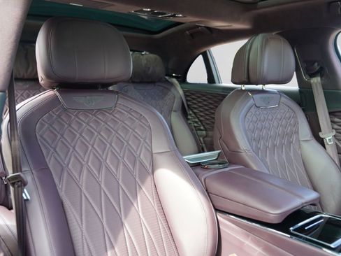 Used 2023 Bentley Flying Spur S V8 AWD/4WD image 41