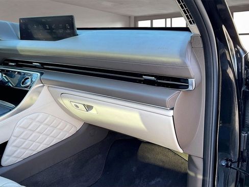 Used 2024 Genesis GV80 3.5T w/ Prestige Package image 26