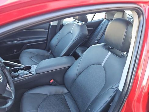 Used 2024 Toyota Camry XSE w/ Navigation Package image 14