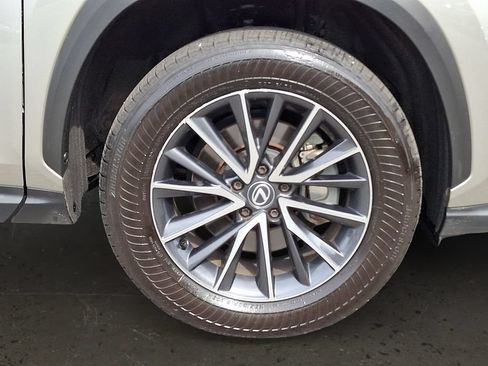 Used 2024 Lexus NX 250 FWD image 9