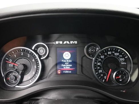 Used 2024 RAM 1500 Big Horn AWD/4WD image 11