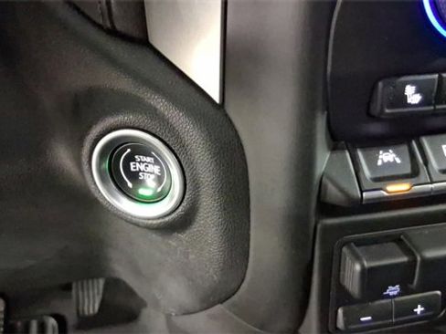 Used 2022 Chevrolet Silverado 1500 LTZ w/ Technology Package image 28