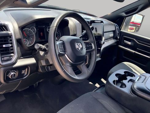 Used 2025 RAM 2500 Big Horn AWD/4WD image 17