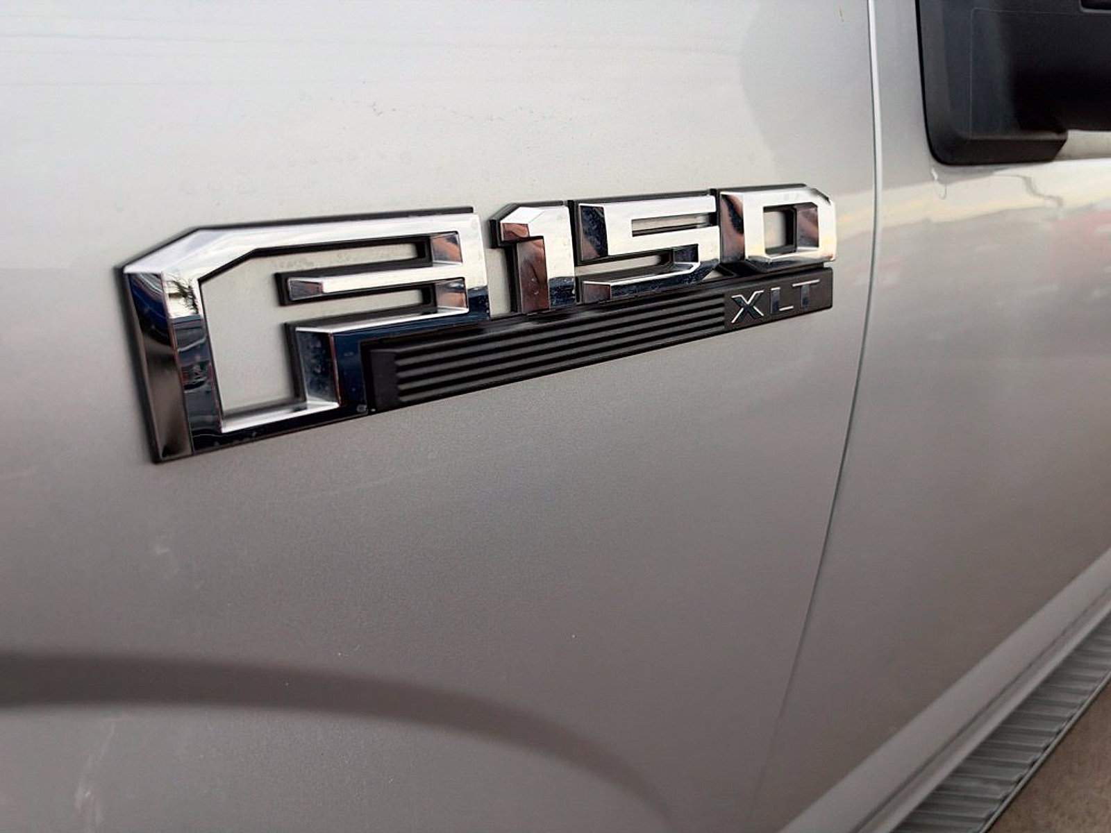 Certified 2018 Ford F150 XLT w/ Equipment Group 302A Luxury AWD/4WD image 8