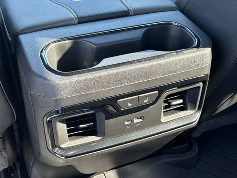 Used 2022 Chevrolet Silverado 1500 ZR2 w/ Technology Package image 29