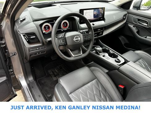 Certified 2026 Nissan Rogue Platinum w/ Platinum Premium Package AWD/4WD image 9