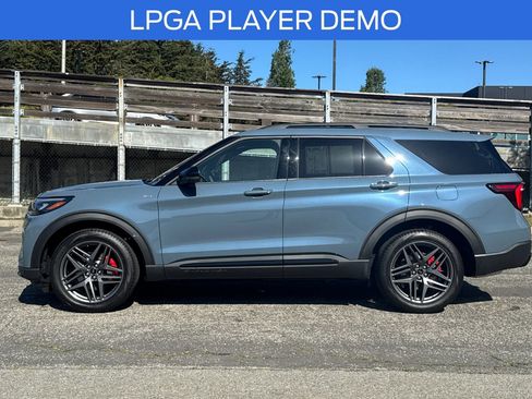 Used 2026 Ford Explorer ST-Line w/ ST-Line Street Pack AWD/4WD image 8