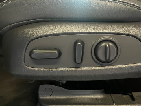 Used 2024 Buick Encore GX Preferred w/ Comfort Package AWD/4WD image 14