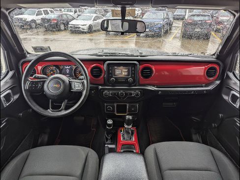 Used 2019 Jeep Wrangler Unlimited Sport image 23