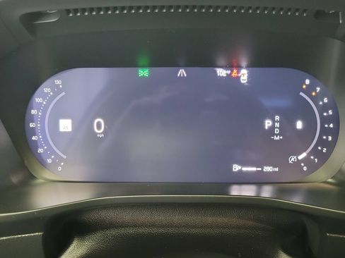 Certified 2026 Volvo XC40 B5 Plus AWD/4WD image 27