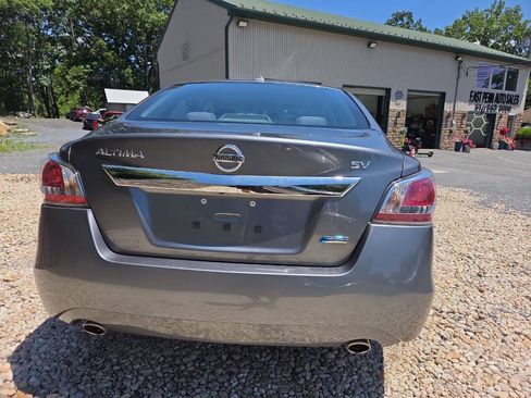 Used 2014 Nissan Altima 2.5 SV FWD image 5