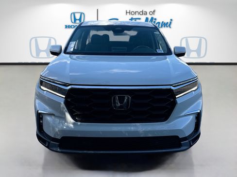New 2025 Honda Pilot EX-L image 2