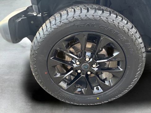 Used 2024 Jeep Wrangler Unlimited Sahara w/ Technology Group image 9