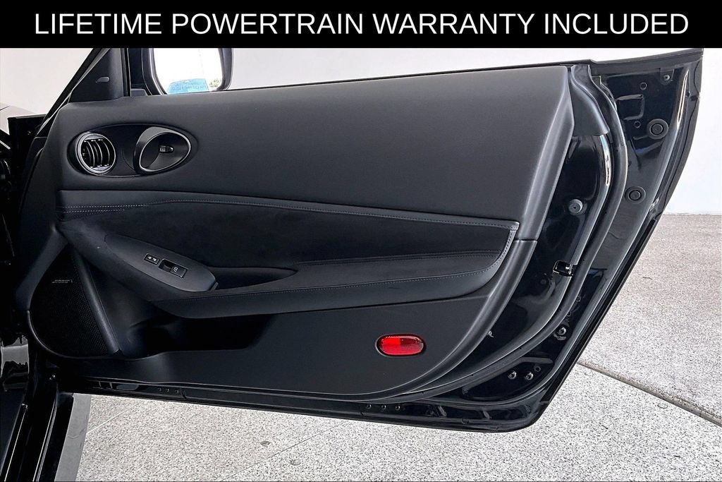 Used 2025 Nissan Z Performance w/ Floor Mat Package RWD image 24