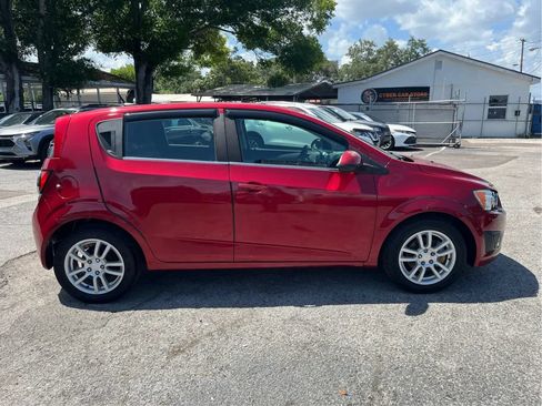Used 2013 Chevrolet Sonic LT w/ Wheels and Fog Lamp Package FWD image 4