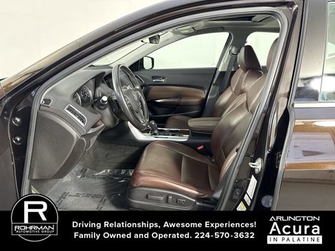 Used 2016 Acura TLX w/ Technology Package FWD image 4
