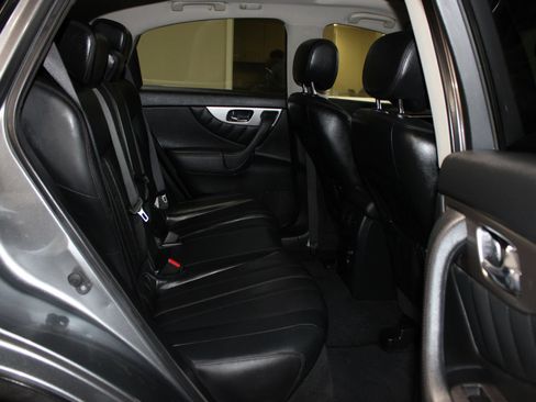 Used 2017 INFINITI QX70 2WD w/ Premium Package image 32