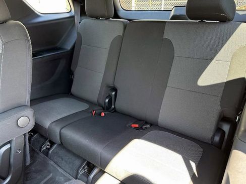 Certified 2023 Chevrolet Traverse LT image 13