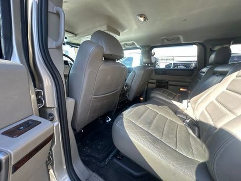 Used 2003 HUMMER H2 w/ Preferred Equipment Group AWD/4WD image 13