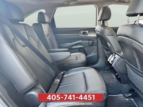 Used 2023 Kia Sorento SX AWD/4WD image 32