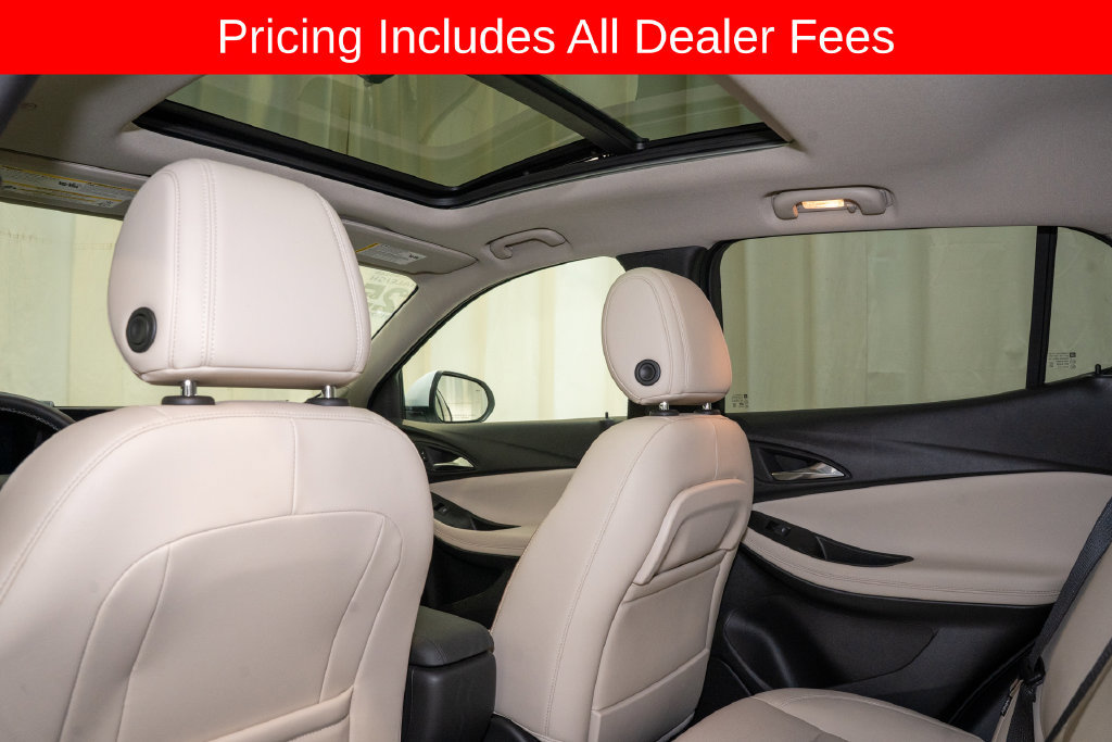 Used 2025 Buick Encore GX Avenir w/ Avenir Convenience Package FWD image 10