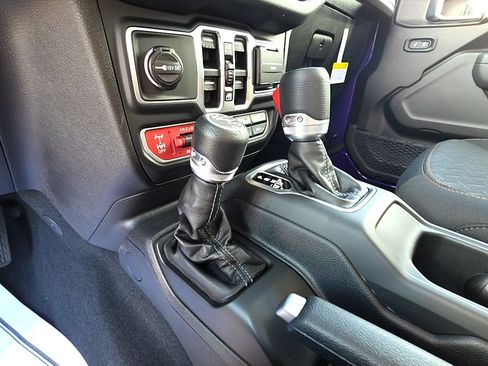 New 2026 Jeep Gladiator Mojave image 16