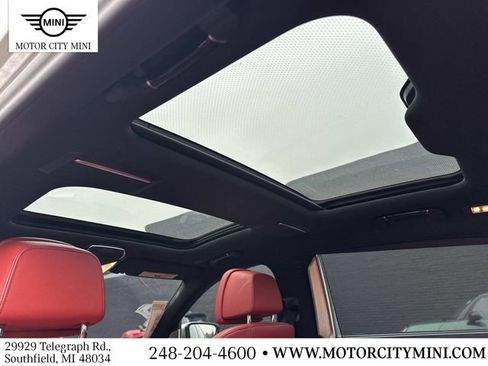 Used 2022 BMW 750i xDrive w/ Executive Package image 16