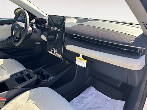 New 2025 Ford Mustang Mach-E Premium image 10
