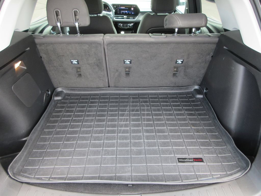 Certified 2024 Chevrolet TrailBlazer LT w/ Convenience Package FWD image 10