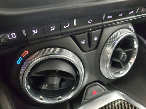 Used 2019 Chevrolet Camaro LT image 27