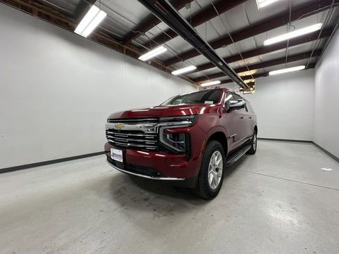 New 2026 Chevrolet Suburban Premier image 4