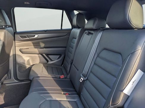 New 2026 Volkswagen Atlas Cross Sport SEL AWD/4WD image 18
