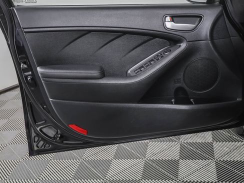 Used 2017 Kia Forte LX w/ LX Popular Package image 32