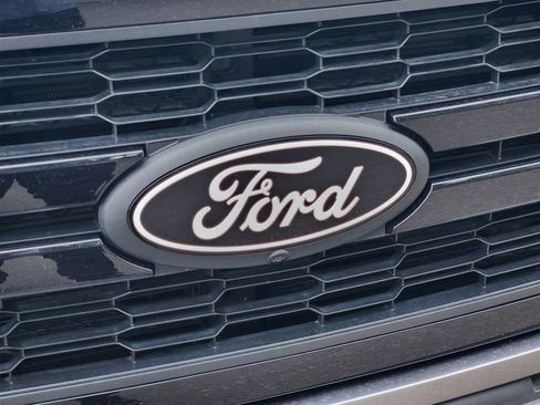 Used 2025 Ford F150 Lariat w/ Equipment Group 501A Mid AWD/4WD image 24