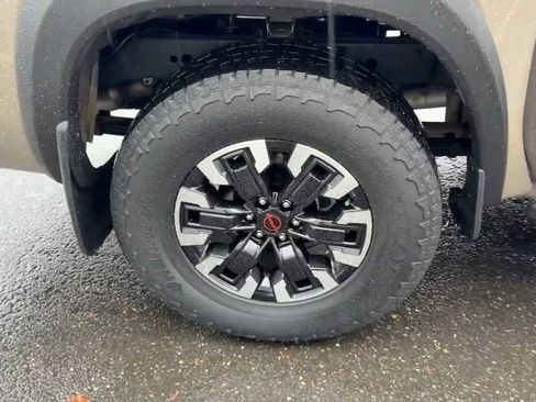 Certified 2024 Nissan Frontier PRO-4X w/ Pro Convenience Package image 6