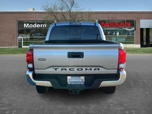 Used 2021 Toyota Tacoma SR5 image 3