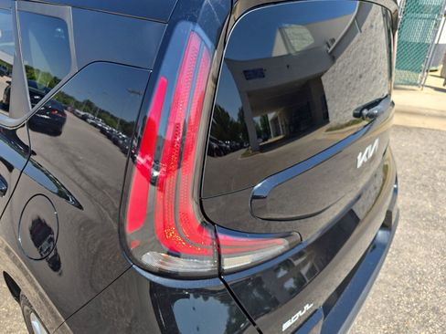 Used 2024 Kia Soul LX w/ Option Group 015 FWD image 36