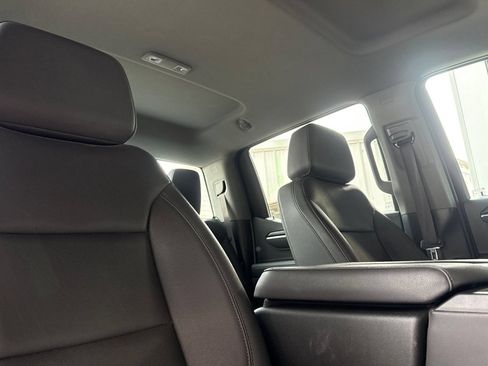 Used 2025 GMC Sierra 1500 SLT AWD/4WD image 18