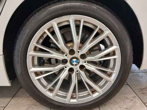 Used 2023 BMW 330i xDrive Sedan w/ Driving Assistance Package AWD/4WD image 9