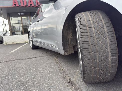 Used 2016 Hyundai Azera FWD image 20