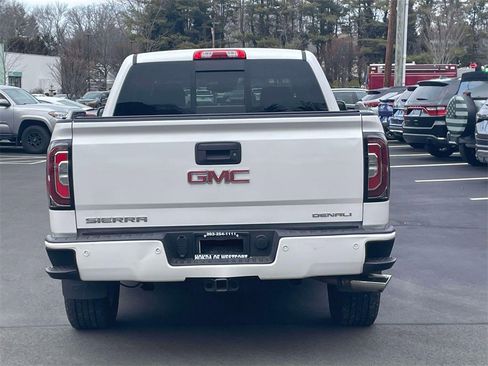 Used 2018 GMC Sierra 1500 Denali image 5